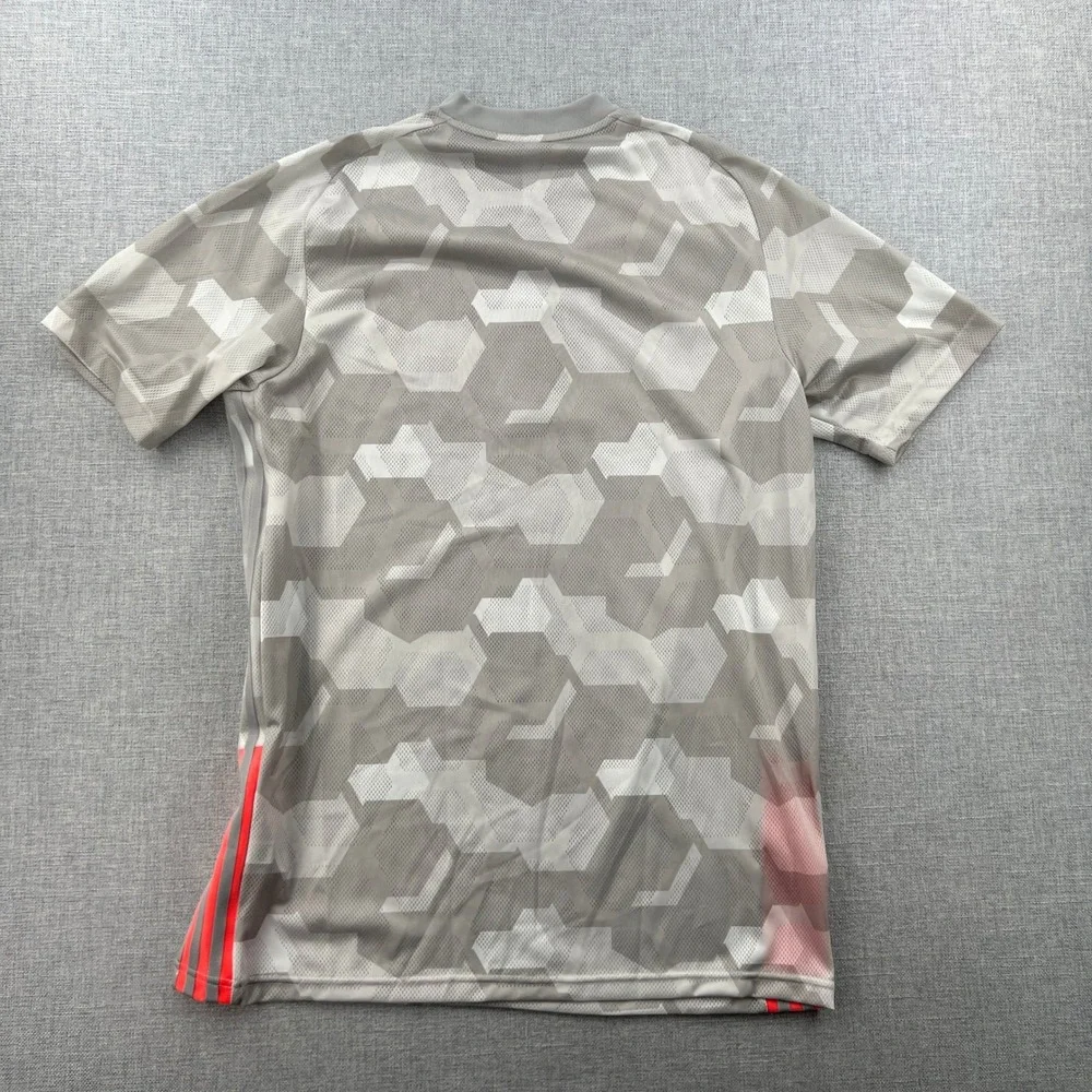 NEW Adidas Soccer Jersey Men Large Grey Geometric Short Sleeve Active Futbol